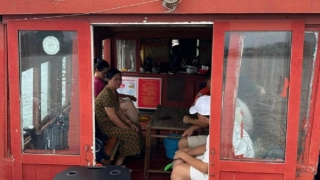 Đăng ký tour Hạ Long qua mạng, tá hoả “tàu 5 sao” nhếch nhác như tàu cá