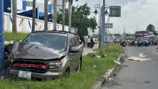 Chạy ngược chiều trong làn hỗn hợp bị xe bán tải tông tử vong