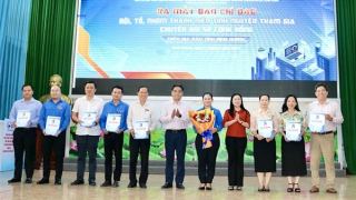 Tích cực hỗ trợ người dân, doanh nghiệp chuyển đổi số