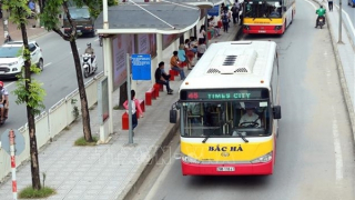 Xe buýt cần “đột phá” khi tăng giá vé