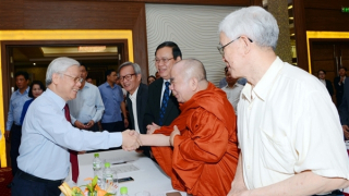 Tổng Bí thư Nguyễn Phú Trọng - Tấm gương sáng ngời của người Cộng sản chân chính