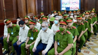 Cựu Cục trưởng Đăng kiểm Đặng Việt Hà khai gì về số tiền nhận hối lộ?