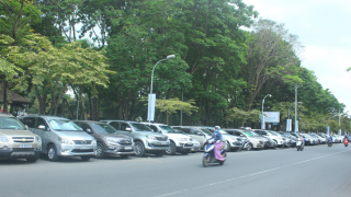 Hà Nội dừng trông giữ xe dưới lòng đường trong thời gian Quốc tang