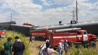 Tàu chở hơn 800 người gặp nạn tại Nga, ít nhất 140 người bị thương