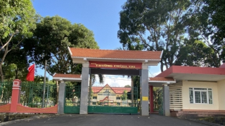 Bắt quả tang giáo viên Trường Chính trị tỉnh Đắk Lắk đánh bạc