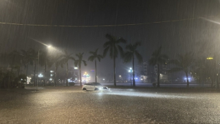 Quảng Ninh di dời khẩn cấp nhiều nhà dân sau mưa lớn