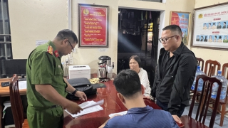 Thiếu nợ, dùng sổ đỏ giả lừa đảo chiếm đoạt gần 1 tỷ đồng