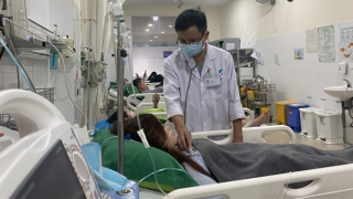 Chạy máy phát điện, 8 nhân viên ngân hàng phải cấp cứu vì ngộ độc khí CO