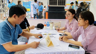 Cần giải pháp đồng bộ hỗ trợ người lao động khi về nước