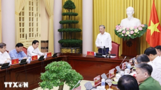 Tiếp tục đẩy mạnh cải cách tư pháp, chống bảo thủ, cục bộ