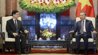 Chủ tịch nước Tô Lâm tiếp Trưởng Khu hành chính đặc biệt Hồng Kông (Trung Quốc)