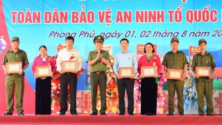 Nô nức Ngày hội toàn dân bảo vệ an ninh Tổ quốc tại cái nôi văn hóa của vùng Mường Bi