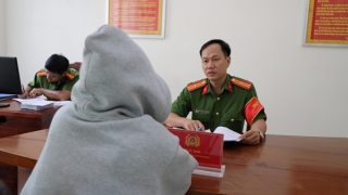 Tái diễn thủ đoạn giả hot girl kết bạn, dẫn dụ "chat sex", cưỡng đoạt tiền