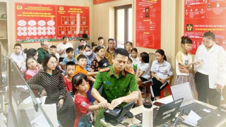 Xã đầu tiên của Hà Tĩnh hoàn thành cấp thẻ căn cước cho công dân đủ điều kiện