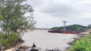 Sạt lở diễn biến phức tạp ở châu thổ Cửu Long