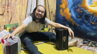 Họa sĩ "dị" Đoàn Nguyên: Vẽ bằng cả sinh mạng