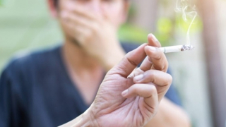 Tăng mạnh thuế thuốc lá có giảm được số người hút?