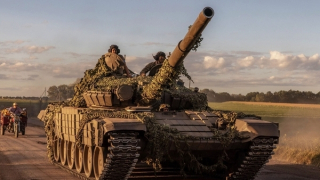 Ukraine tuyên bố tiến công mạnh mẽ vào lãnh thổ Nga