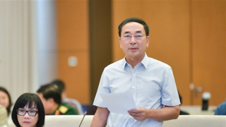 Chủ tịch Quốc hội lo ngại việc thang chữa cháy chỉ đến tầng 15 nhưng lại cấp phép xây hàng chục tầng