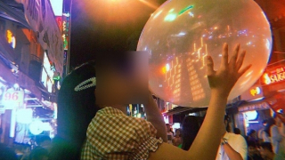 Hít 15 quả bóng cười, nữ sinh bị liệt hai chân