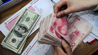 Rủi ro từ việc “phi USD hóa”