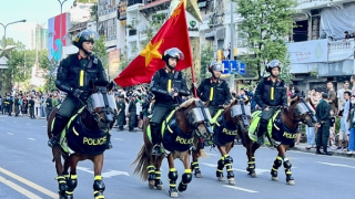 Chương trình đặc biệt biểu diễn võ thuật, diễu hành kỵ binh và nhạc kèn CAND