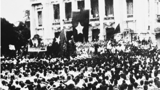 Cách mạng Tháng Tám phủ định các luận điệu sai trái về vai trò của Đảng và sức mạnh đại đoàn kết dân tộc