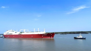 Xây dựng và hoàn thiện các cơ chế chính sách liên quan đến nhập khẩu và kinh doanh LNG