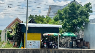 Truy xét nhóm thanh niên xông vào quán trà sữa chém người