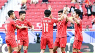 HLV Kim Sang Sik triệu tập bao nhiều cầu thủ cho hai trận gặp Thái Lan và Nga