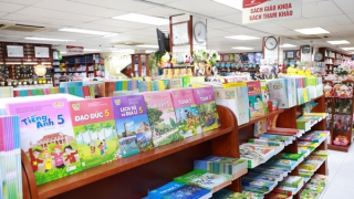 Không nên mua sách giáo khoa từ các nguồn trôi nổi trên thị trường