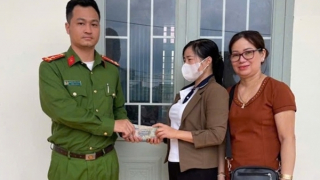 Nhận chuyển nhầm 110 triệu đồng, người phụ nữ đem trả lại chủ nhân