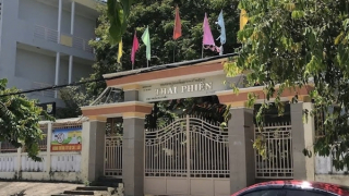 Hiệu trưởng phải trả gần 140 triệu đồng vì nhập nhèm trong phát quà thưởng học sinh