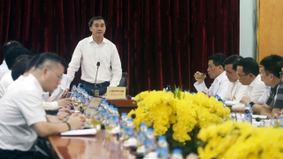 Lãnh đạo Bộ Y tế làm việc với Bệnh viện K sau clip bệnh nhân tố cáo “nhét tiền mới được xạ trị”