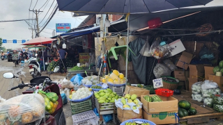 Đừng biến các chợ đầu mối thành chợ bán lẻ