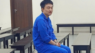 Lĩnh án tù vì tổ chức cho người nước ngoài ở lại Việt Nam trái phép