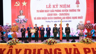 Huyện Thường Tín vinh dự đón nhận Huân chương Lao động hạng Nhất