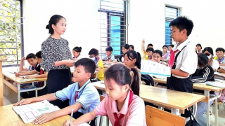Năm học mới vẫn thiếu giáo viên ở hầu hết các địa phương