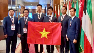 Việt Nam giành 2 Huy chương Vàng Olympic Tin học quốc tế 2024