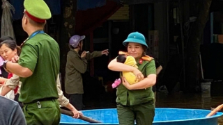 Bộ Công an ra công điện khắc phục sự cố sập cầu Phong Châu và hậu quả mưa, lũ