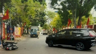 Bị khởi tố vì giao xe cho con trai chưa đủ điều kiện điều khiển