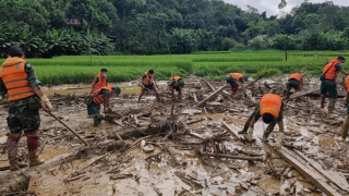 Còn 12 xã bị cô lập vì lũ, lụt tại Lào Cai