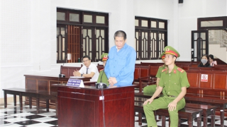 “Uống” trên 564.000 lít xăng, dầu của Công ty, quyền Giám đốc chi nhánh lĩnh 20 năm tù