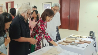 Tiếp nhận khối tài liệu quý của nhà trí thức, chính trị, ngoại giao – Giáo sư Phạm Thiều