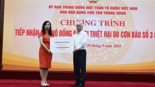Trao gần 19,3 tỷ đồng của kiều bào hỗ trợ đồng bào chịu ảnh hưởng của cơn bão số 3