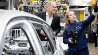 Quá trình phi công nghiệp hóa tại “công xưởng châu Âu”