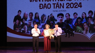 18 tập thể, cá nhân được trao Giải thưởng Đào Tấn 2024