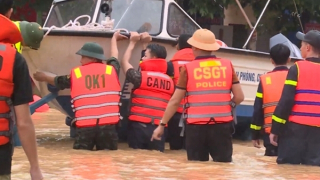 Ấm tình dân tộc, nghĩa đồng bào