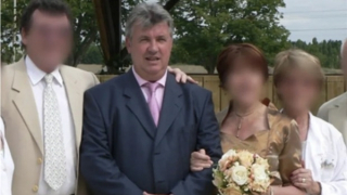 Vụ tấn công tình dục gây chấn động nước Pháp