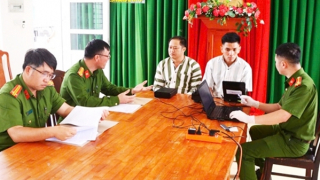 Nhận ra lỗi lầm, quyết tâm cải tạo chờ ngày đoàn tụ